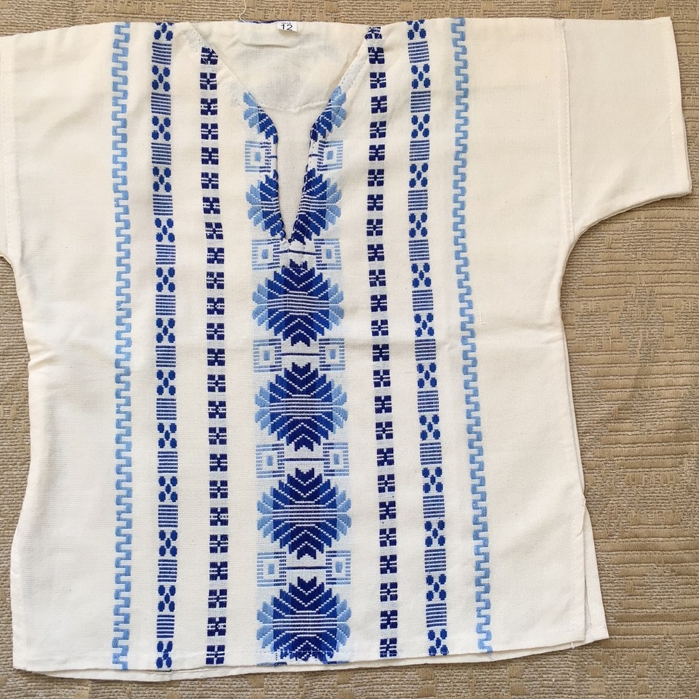 Mexican embroidered boy shirt size 7-8 Years old